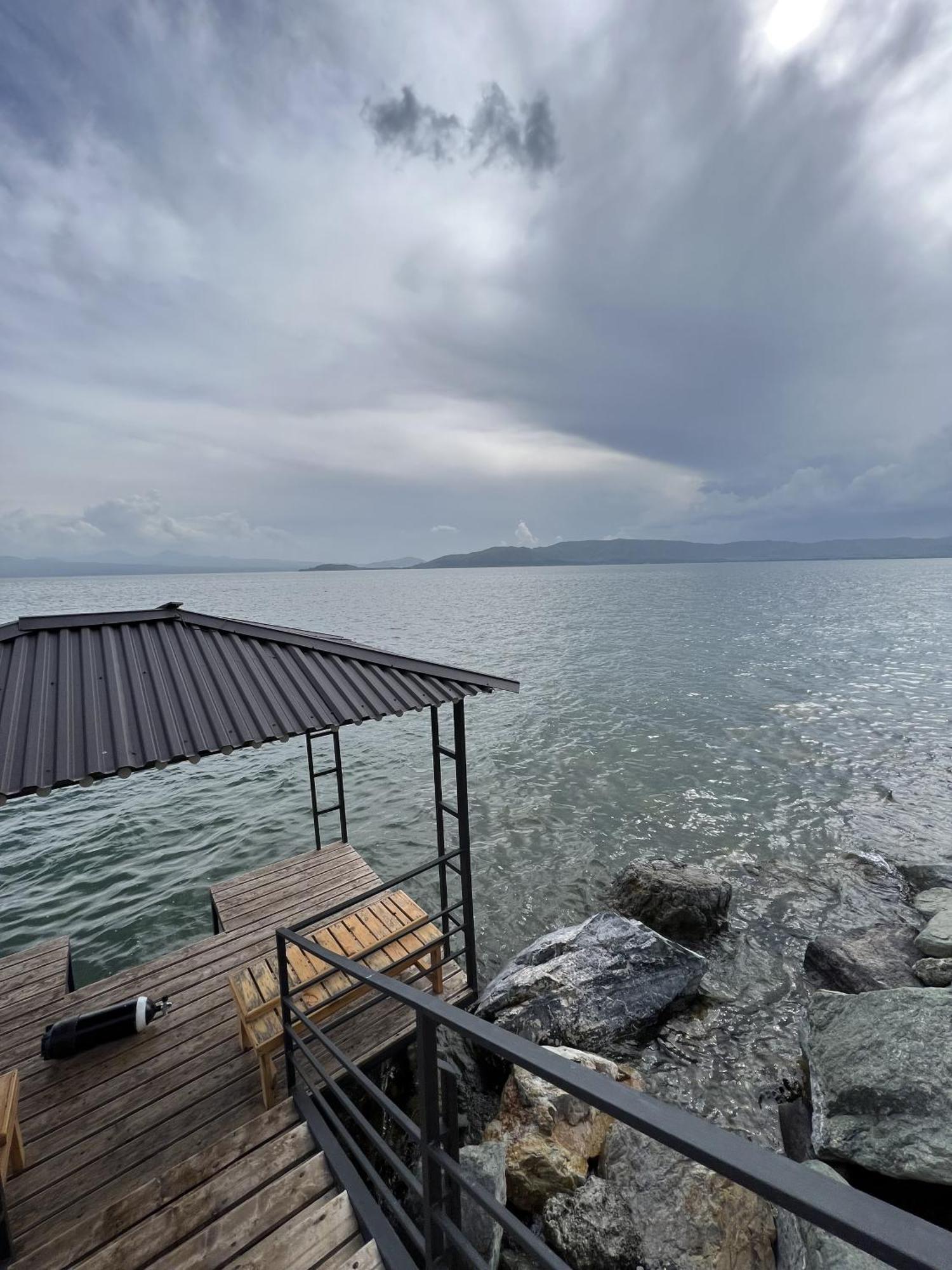 Altitude 1900 Dive Resort - Sevan Lake Chambarak Buitenkant foto