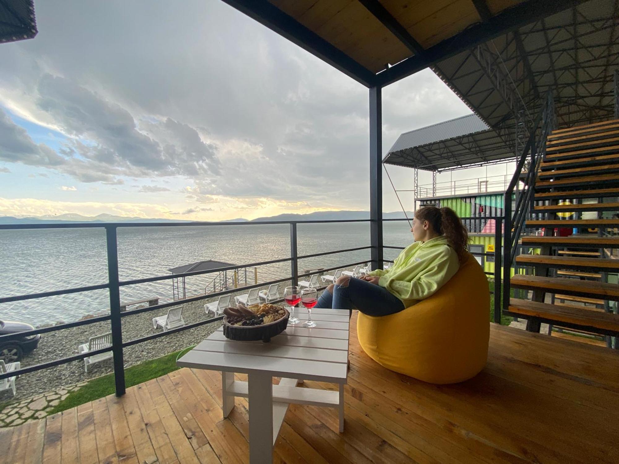 Altitude 1900 Dive Resort - Sevan Lake Chambarak Buitenkant foto